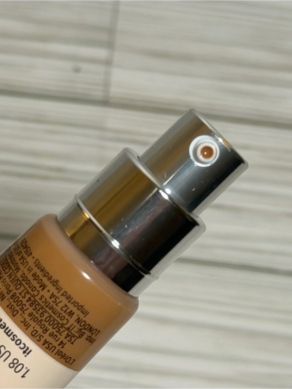 IT Cosmetics CC+ Nude Glow SPF 40 Skin Tint Tan 1.08 oz Exp 10/2026
